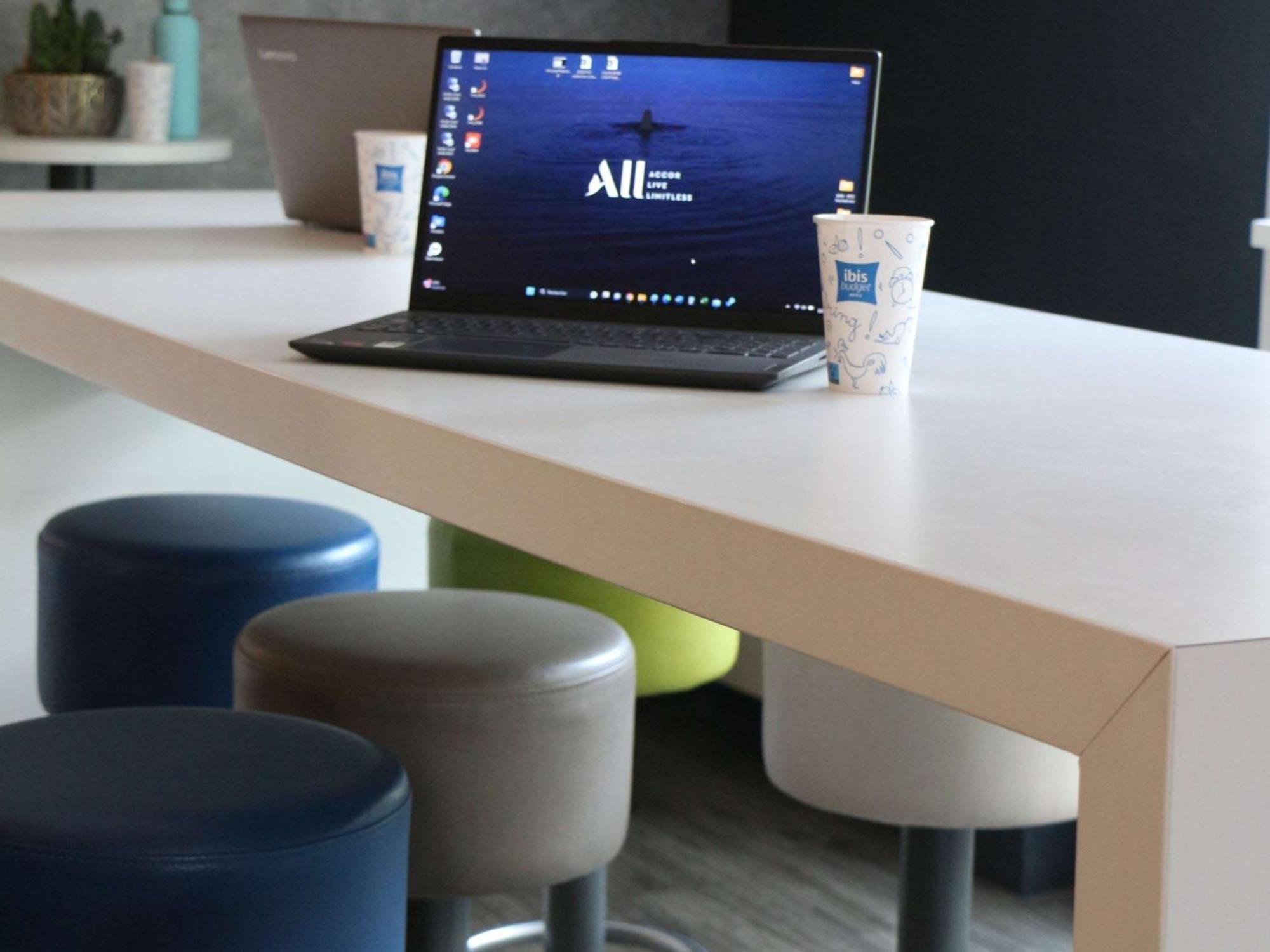 Ibis Budget Agen Le Passage  Εξωτερικό φωτογραφία